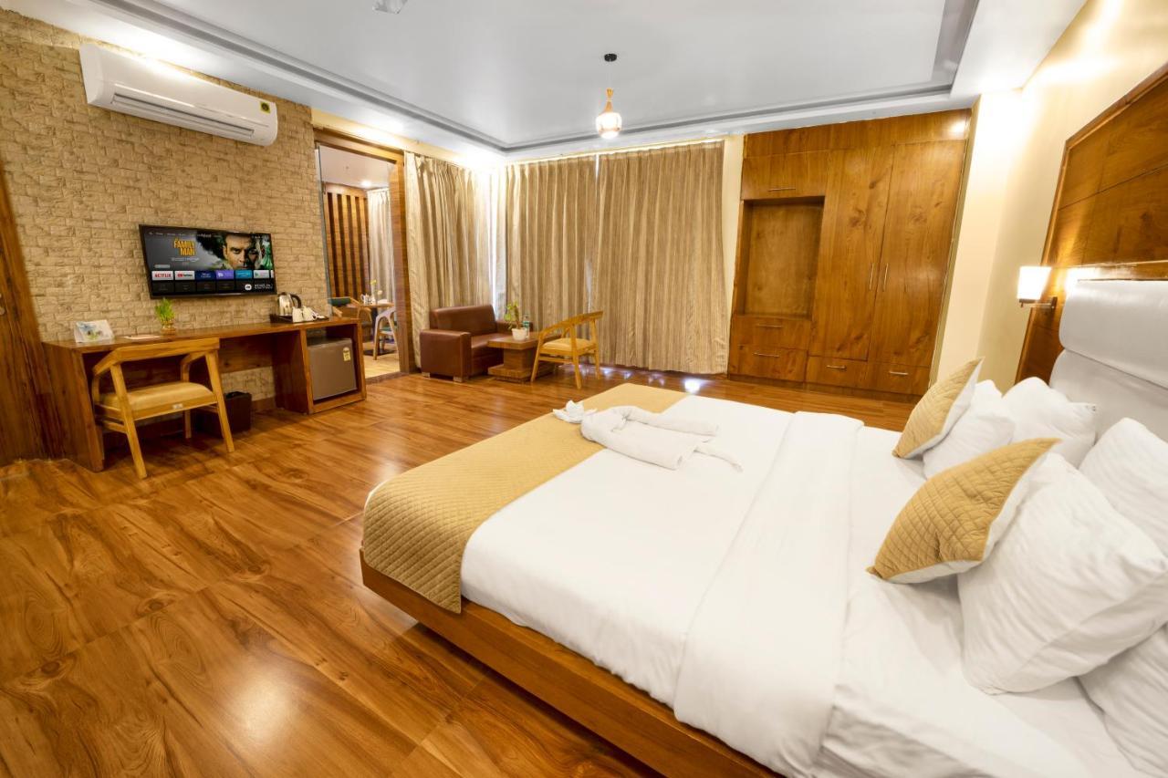 Hotel Divine Lakshmi Ganga Rishīkesh Exterior foto