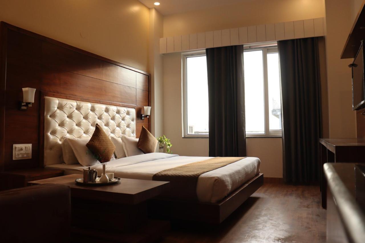 Hotel Divine Lakshmi Ganga Rishīkesh Exterior foto